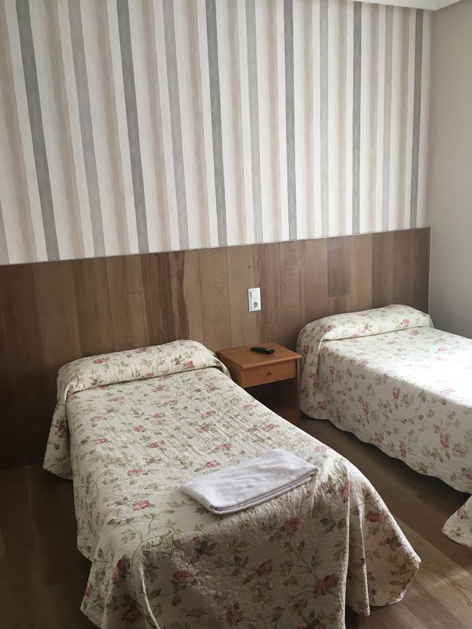 Pension Blanquita Logrono Bagian luar foto